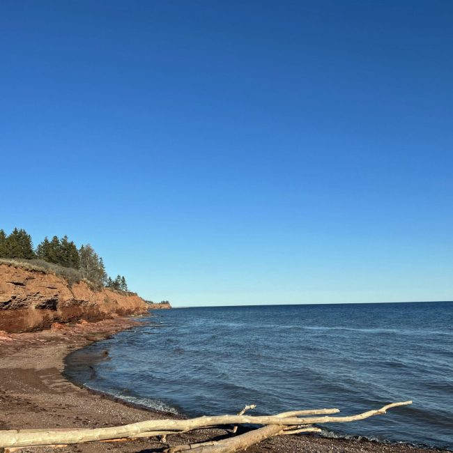 Plage à Ubé / McLellan’s Beach