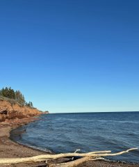 Plage à Ubé / McLellan&rsquo;s Beach