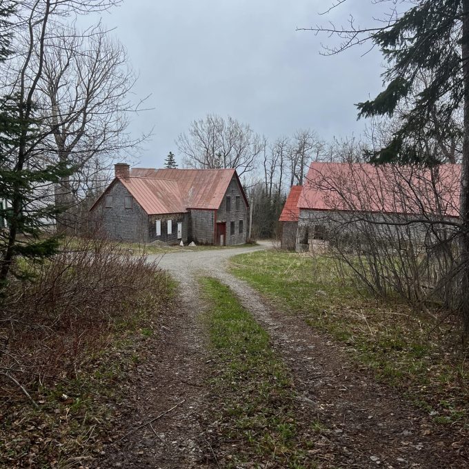 Anciens bâtiments de la ferme Robin.