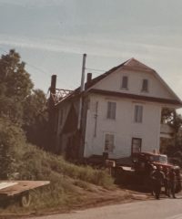 The Old Road/ Le Vieux Chemin [English]